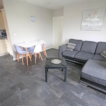 Chapman Spacious 2 Bedroom Apartment *